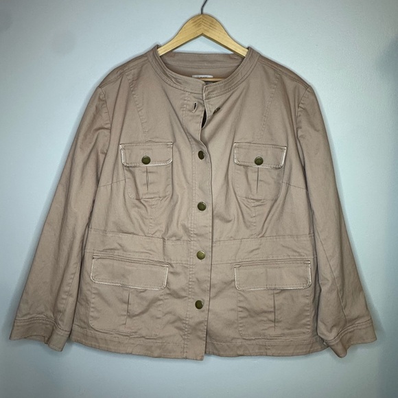 LOFT Jackets & Blazers - LOFT Plus Utility‎ Jacket Size 24